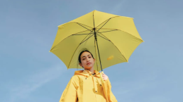 Ombrelli personalizzabili di tutte le dimensioni, a scatto, tascabili o classici. Personalizza il tuo ombrello con il logo della tua azienda